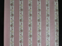 Vintage bloemenbehang met fijne roze en gele bloemetjes