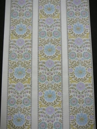 blauw paarse bloemen in 3 stroken