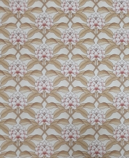 Wit, beige en roze vintage bloemenbehang