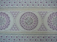 paarse geometrische figuren in banden